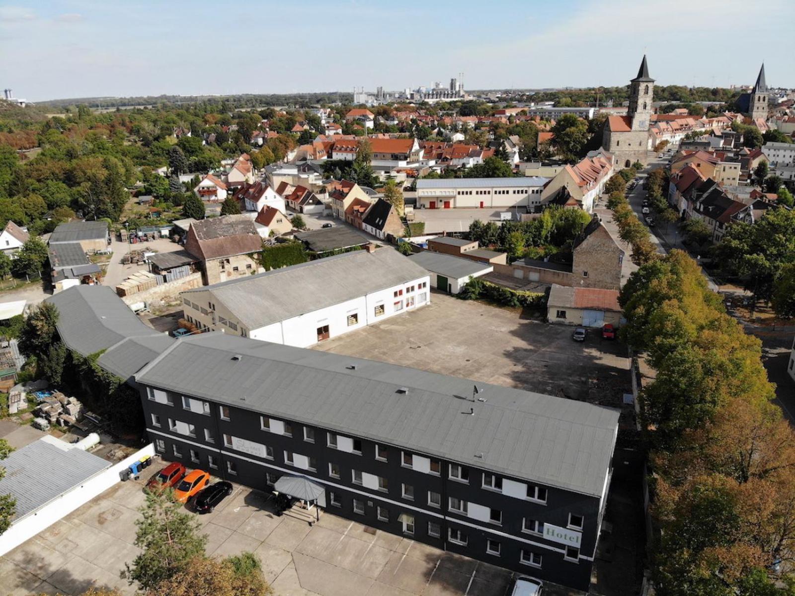 Sl'Otel Budget Bernburg Exterior photo